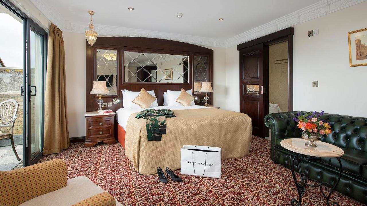 The George Street Hotel Oxford Buitenkant foto A suite at the hotel