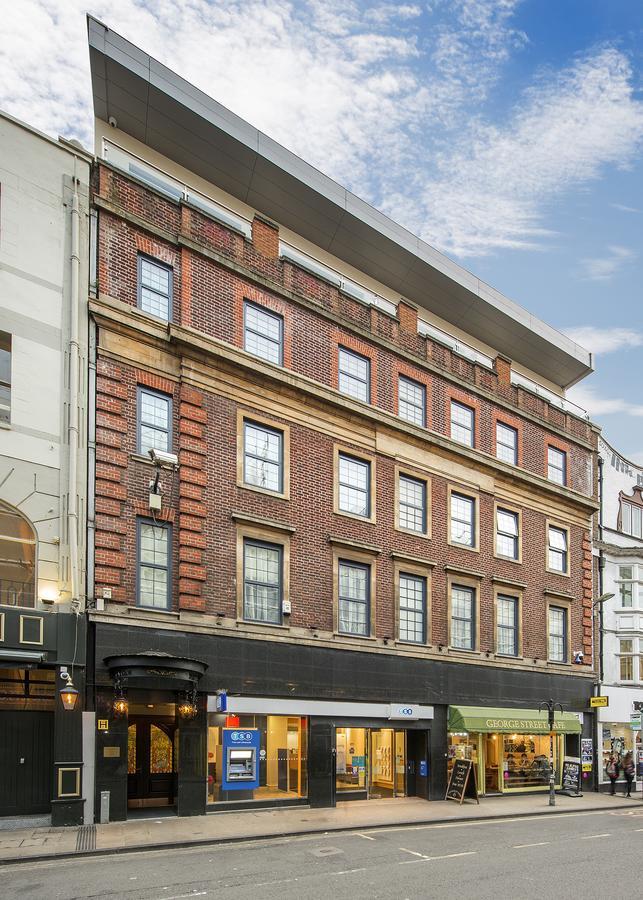 The George Street Hotel Oxford Buitenkant foto The former department store, now apartments